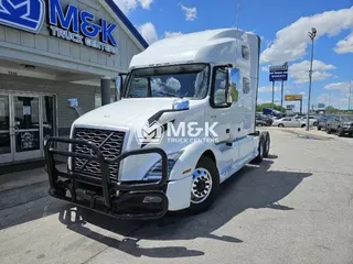 2024 VOLVO VNL64T760