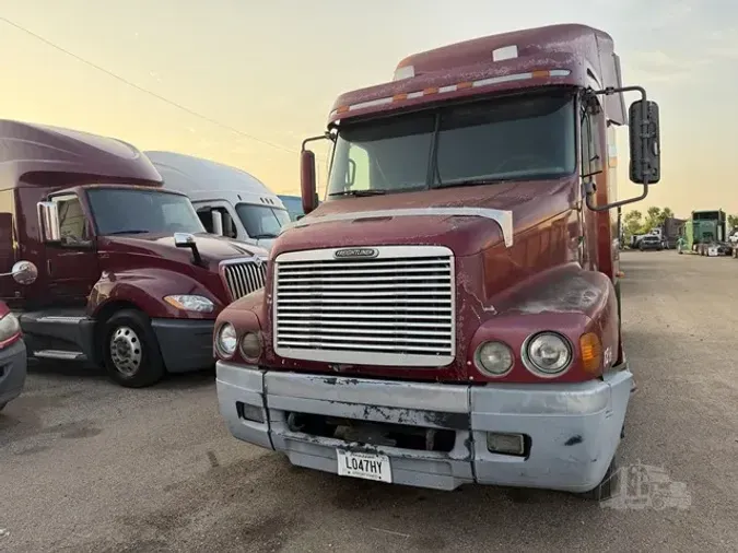 2000 FREIGHTLINER CENTURY 112
