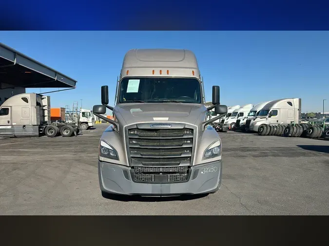 2024 Freightliner Cascadia 126