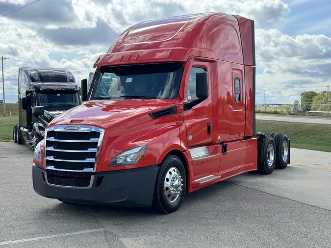 2022 FREIGHTLINER Cascadia 126e85ae0ccfa68a598e1e6a4f59bb95e8c