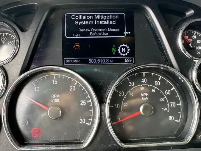 2022 Peterbilt 579e85c4d5c23b24f29616b78e7b756fb86