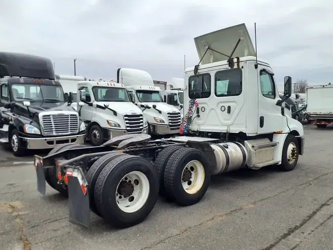 2019 FREIGHTLINER/MERCEDES NEW CASCADIA PX12664