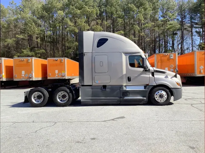 2021 Freightliner Cascadia