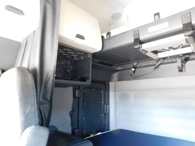 2020 Freightliner New Cascadia 126