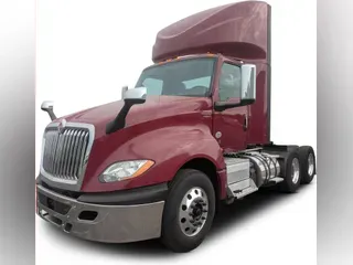 2021 International LT625