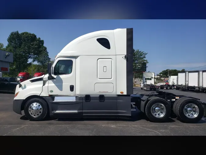 2020 Freightliner Cascadia