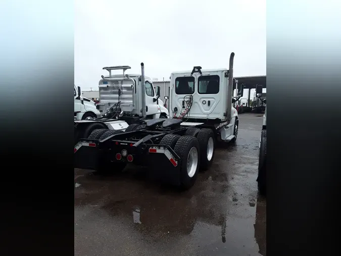 2019 FREIGHTLINER/MERCEDES CASCADIA 125