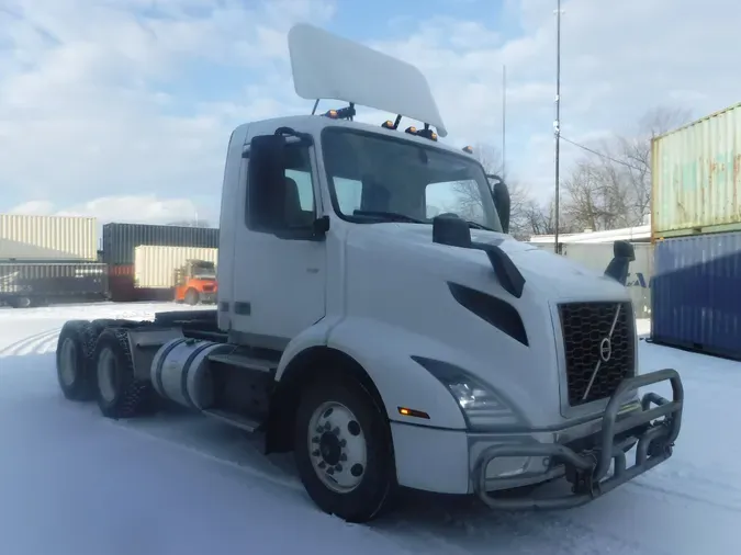 2019 VOLVO VNL