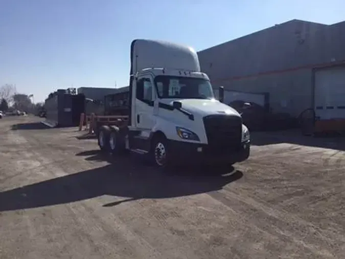 2019 Freightliner Cascadiae869c5ec398758e8d5c21f43a6500db5