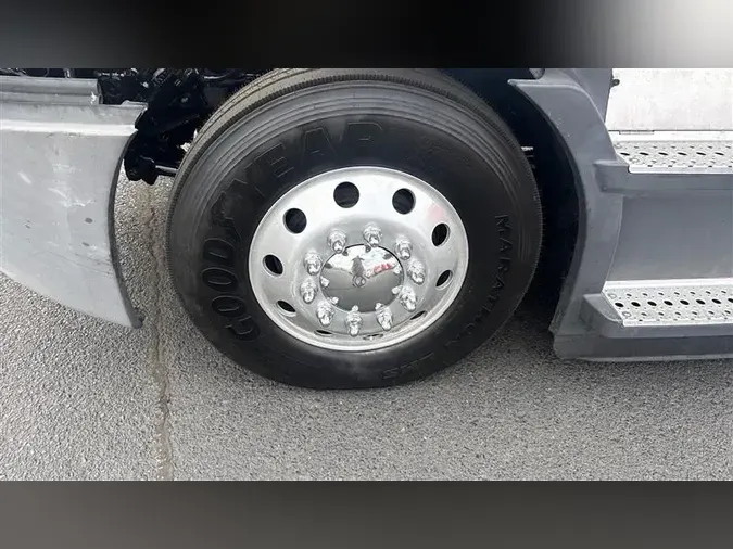 2022 FREIGHTLINER CA116