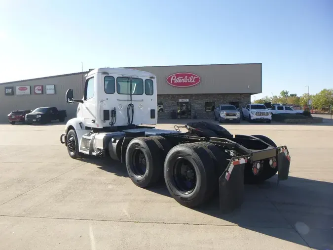 2023 Peterbilt 579