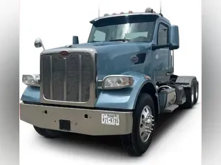 2022 Peterbilt 567