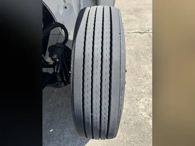 2019 Freightliner Business Class M2 106