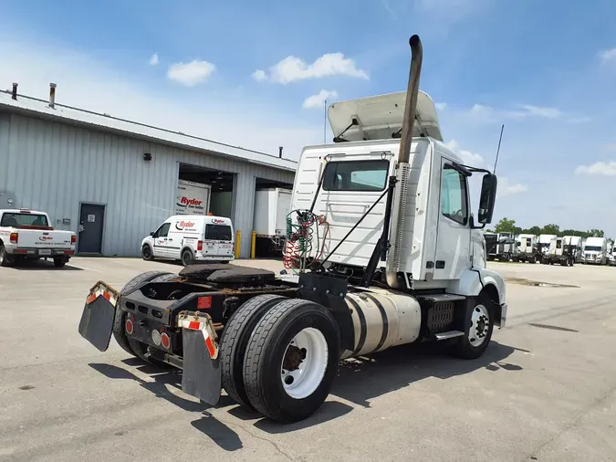 2016 VOLVO VNL42TRACTOR