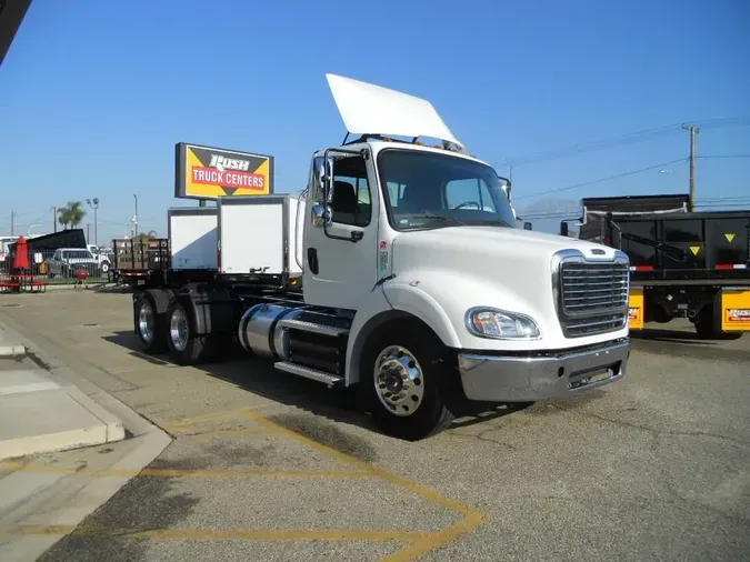 2023 Freightliner Business Class M2 112