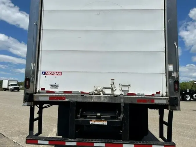 2019 Freightliner BUSINESS CLASS M2 106