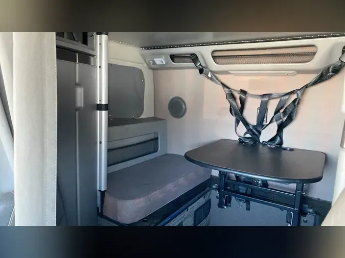 2023 Volvo VNL860e87c79a1aa20bea0b09ae64d7887f844