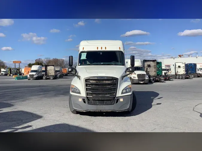 2020 Freightliner Cascadia 126e87cbce7da1442fdfa09a0754d3d61d2