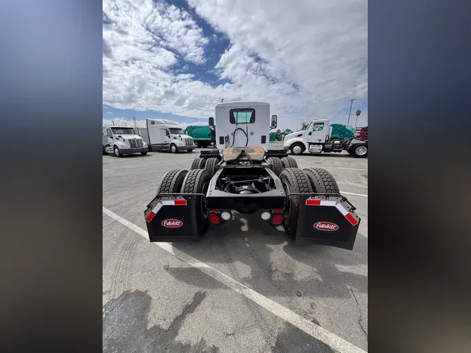 2021 Peterbilt 579
