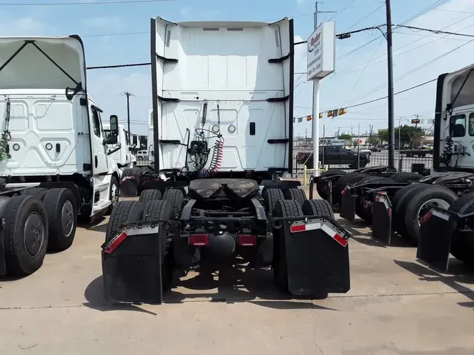 2020 NAVISTAR INTERNATIONAL LT625 SLPR CAB