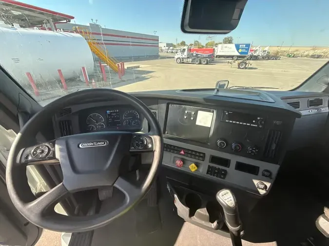 2022 FREIGHTLINER/MERCEDES NEW CASCADIA PX12664