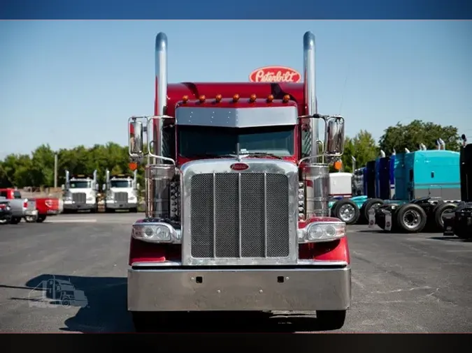 2023 PETERBILT 389