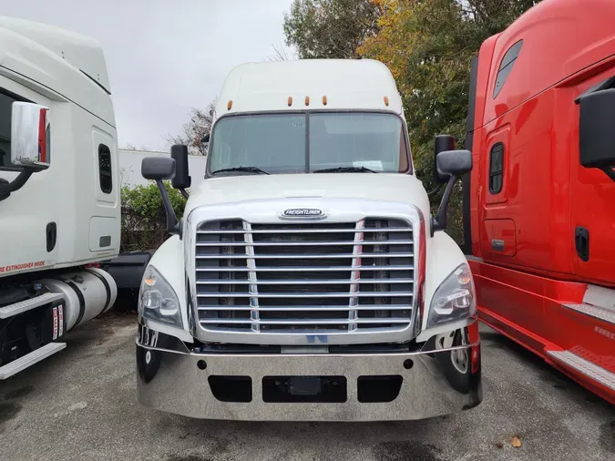 2019 FREIGHTLINER/MERCEDES CASCADIA 125