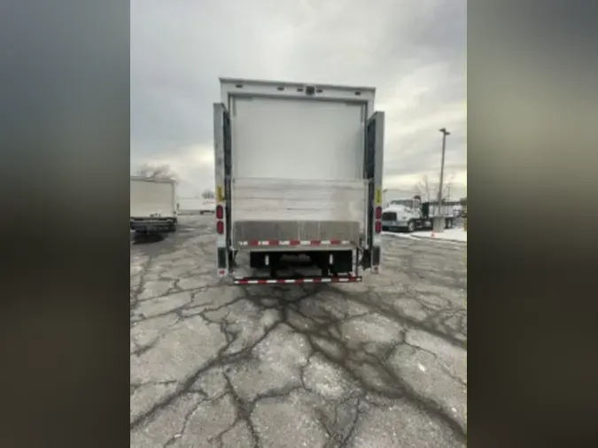 2020 FREIGHTLINER/MERCEDES M2 106