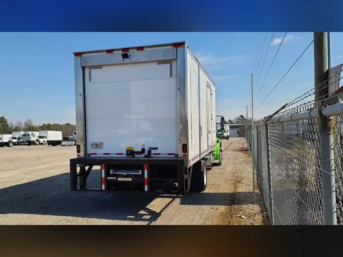 2020 FREIGHTLINER/MERCEDES M2 106