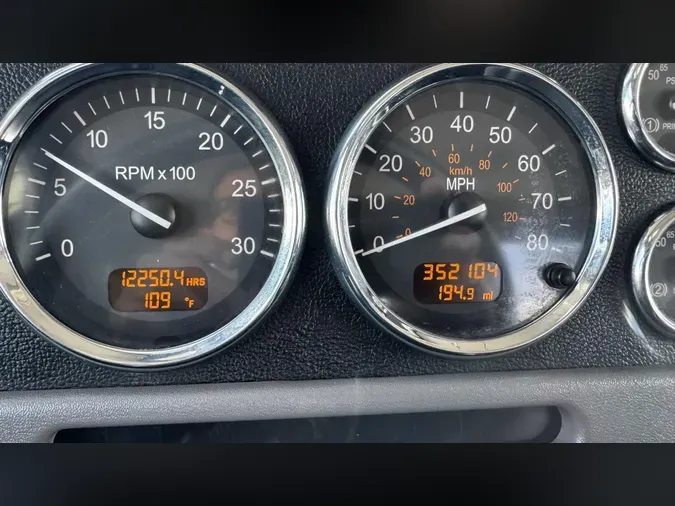 2020 Peterbilt 389e8878cca0a7404ca57e6fecd8c7fd30a