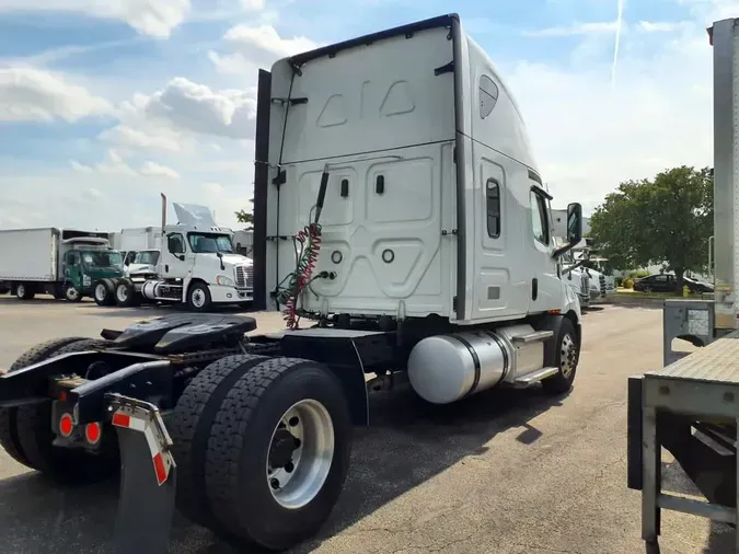2021 FREIGHTLINER NEW CASCADIA 116