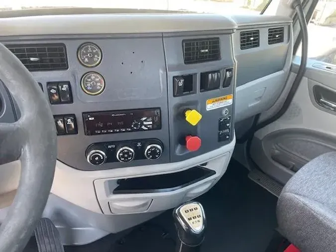 2018 Peterbilt 567