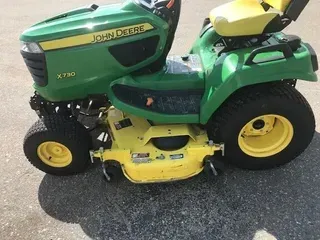 2013 John Deere X730