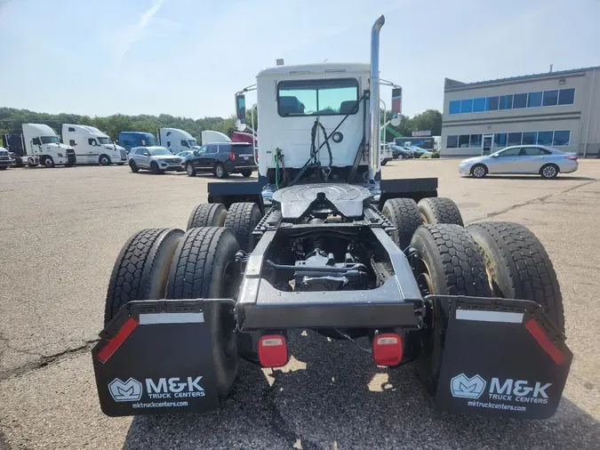 2014 MACK CHU613