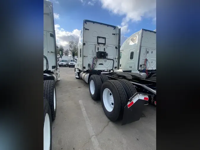 2019 FREIGHTLINER/MERCEDES NEW CASCADIA PX12664