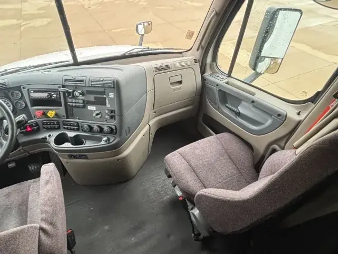 2020 Freightliner Cascadia 125