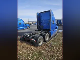 2022 International LT625