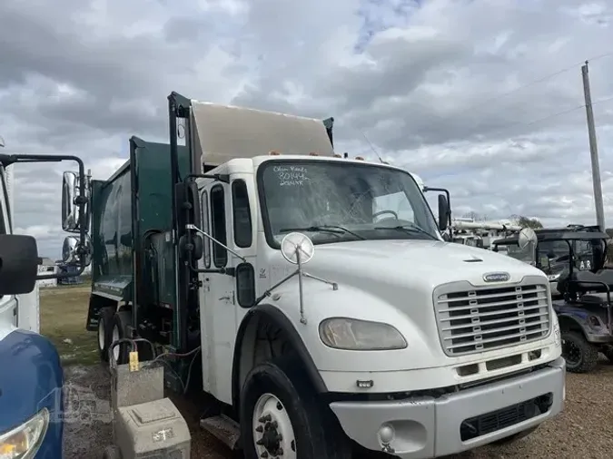 2014 FREIGHTLINER BUSINESS CLASS M2 106