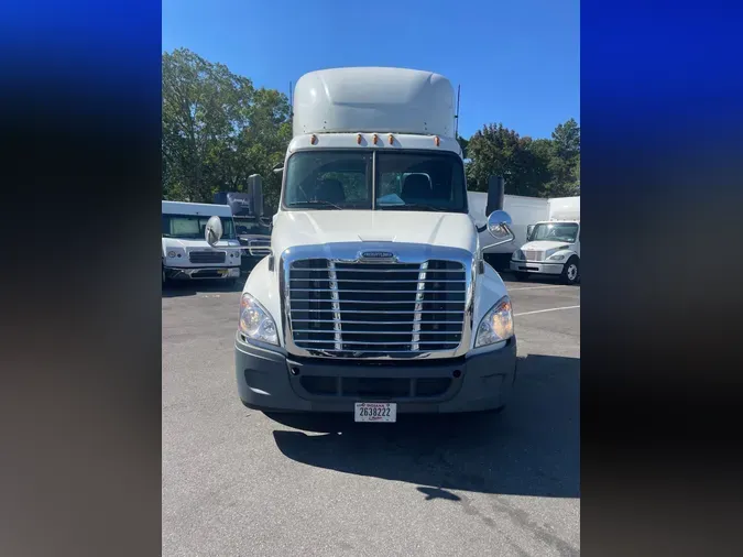 2016 FREIGHTLINER/MERCEDES CASCADIA 125