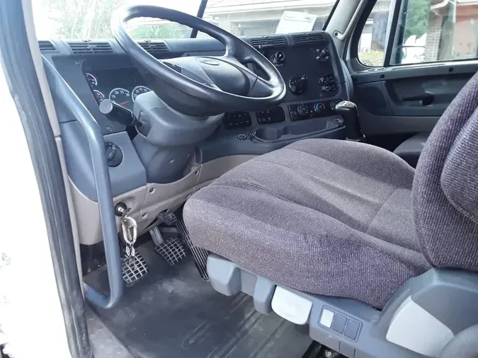 2019 FREIGHTLINER/MERCEDES CASCADIA 125