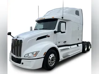 2022 Peterbilt 579