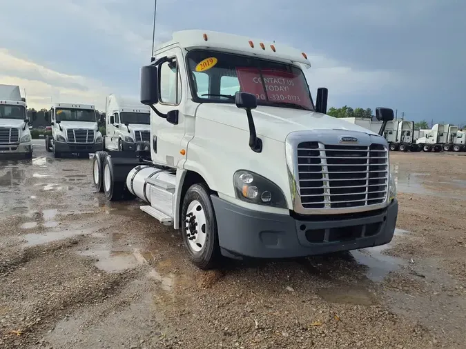 2019 FREIGHTLINER/MERCEDES CASCADIA 125