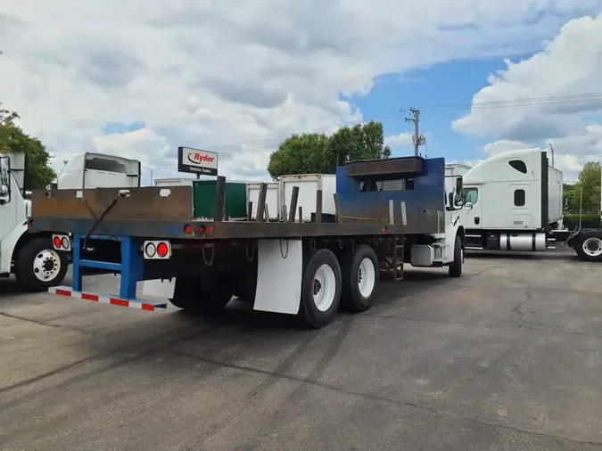 2018 FREIGHTLINER M2 106