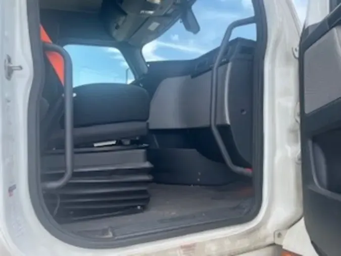 2020 FREIGHTLINER/MERCEDES NEW CASCADIA PX12664