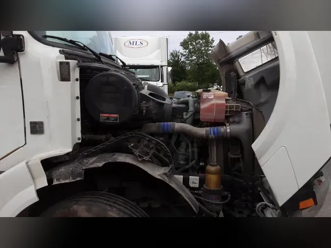 2018 Volvo VNL300