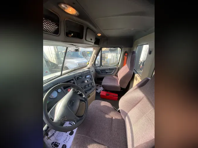 2019 FREIGHTLINER/MERCEDES CASCADIA 125e8af27b205fc6426825c04c521bad2c8