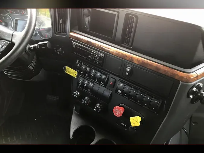 2020 INT LT625 6x4