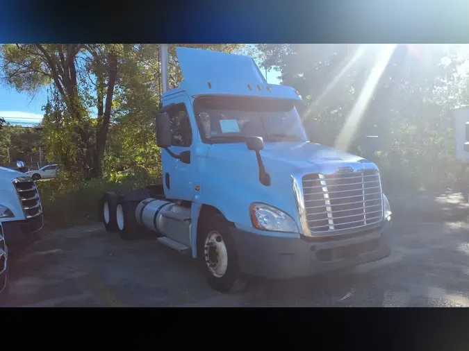 2020 FREIGHTLINER/MERCEDES CASCADIA 125