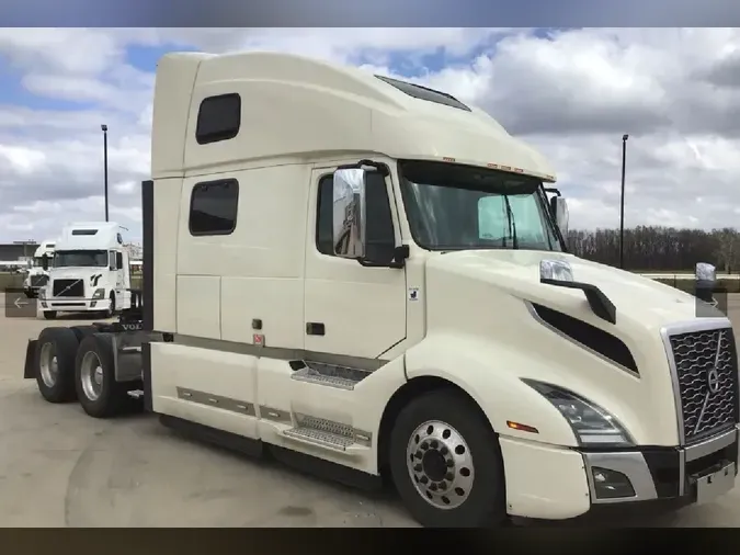2024 VOLVO VNL64T860