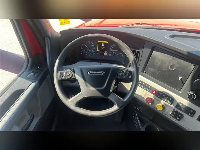 2022 FREIGHTLINER CA126